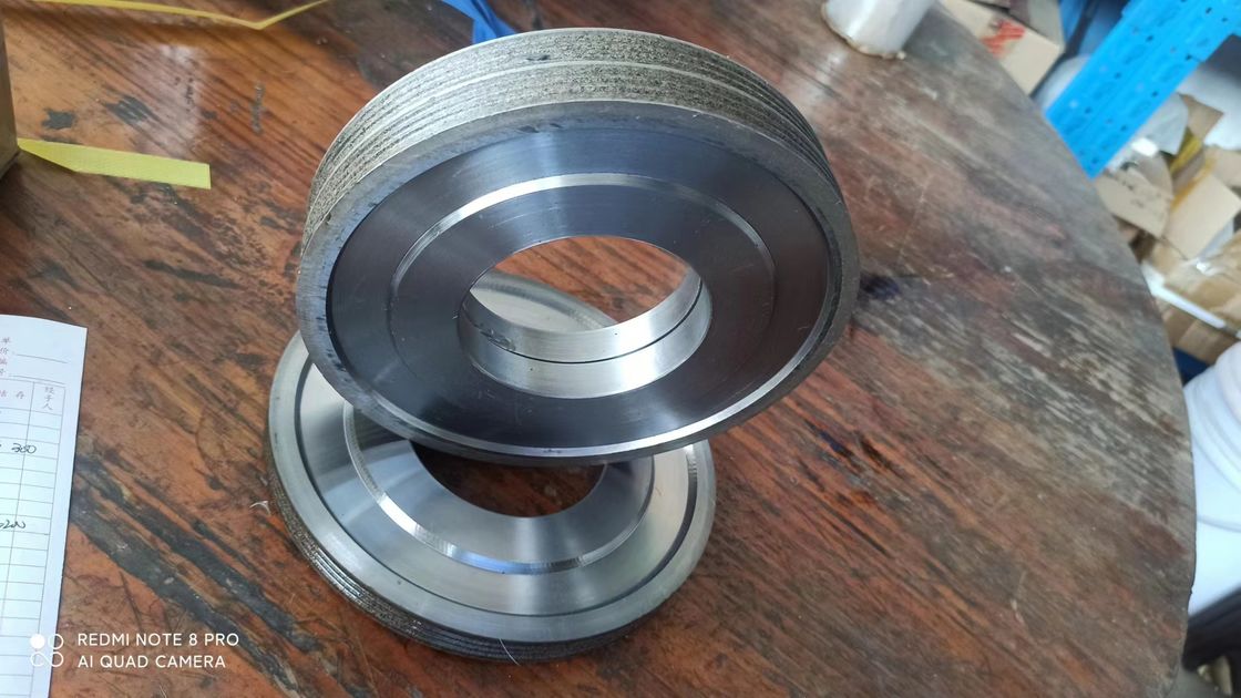 240 Koło diamentowe twardzące żwiry o rozmiarze warstwy roboczej 4 mm*2 i okrągłym krawędziu